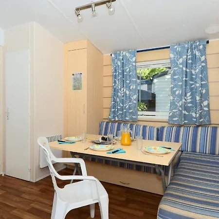 Cap D'agde La Pinede Mh 4/6 Pers. Resort Agde