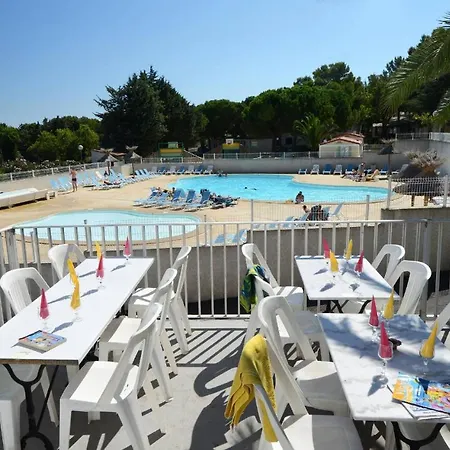 Resort Cap D'agde La Pinede Mh 4/6 Pers. *