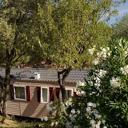 Resort Cap D'agde La Pinede Mh 4/6 Pers. *